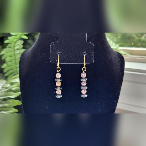 ARTISAN Stone and Black Beaded Statement Dangle Earrings / Pierced - Picture 3 of 5